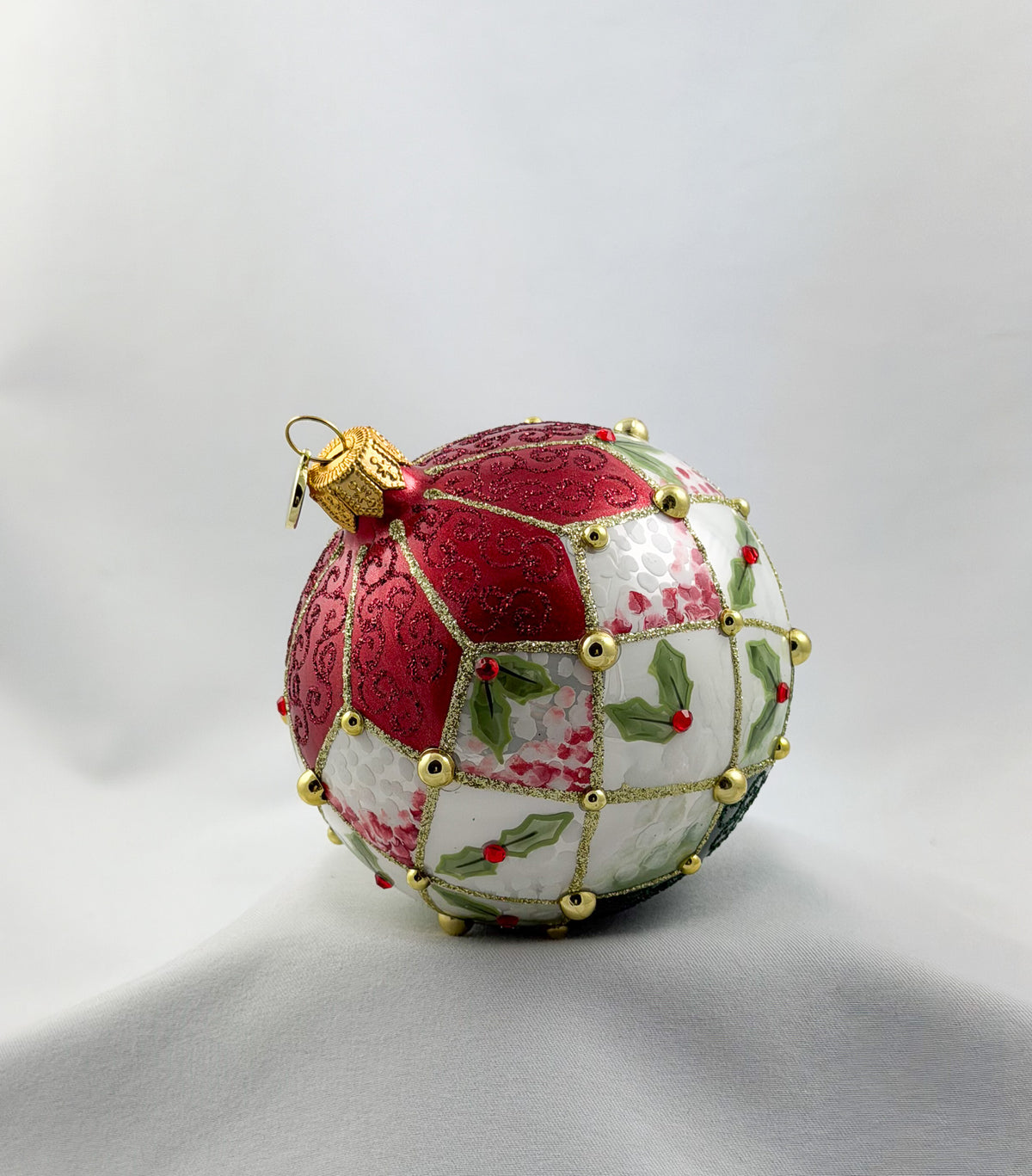 Kugel mit Ilex Zweig Dekor, GlitterLab