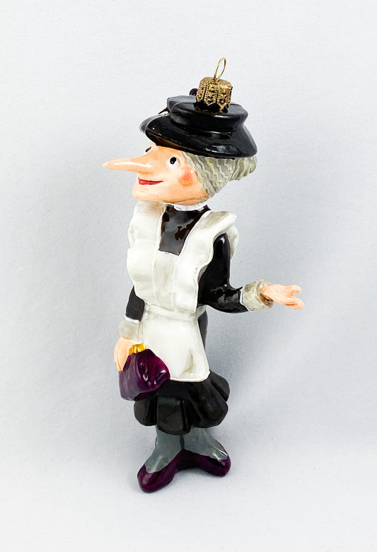 Chapeau-Chlaque, old woman, and rat Lariska, in wooden box, AtlasArt
