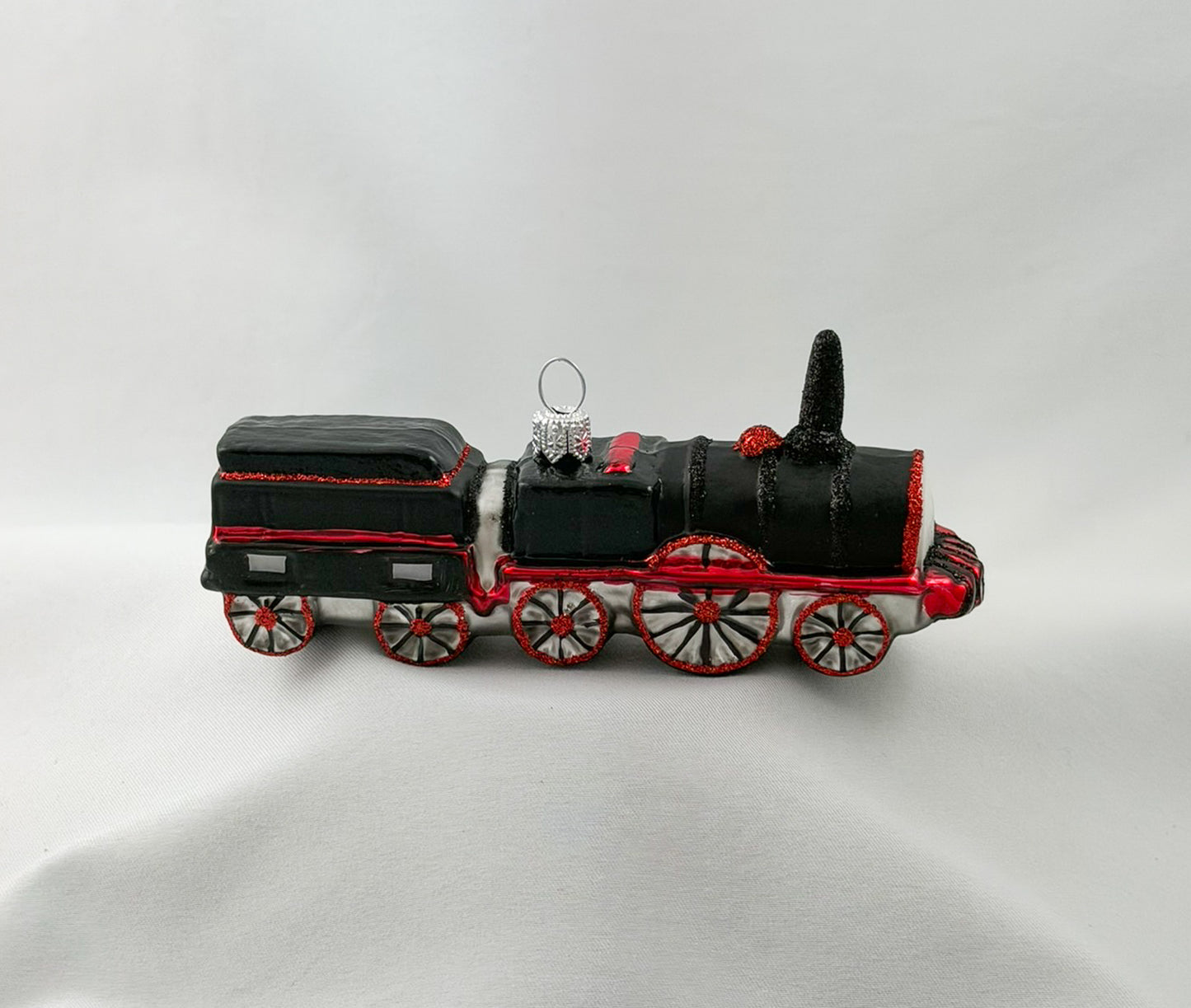 Schwarze nostalgische Dampf-Lokomotive