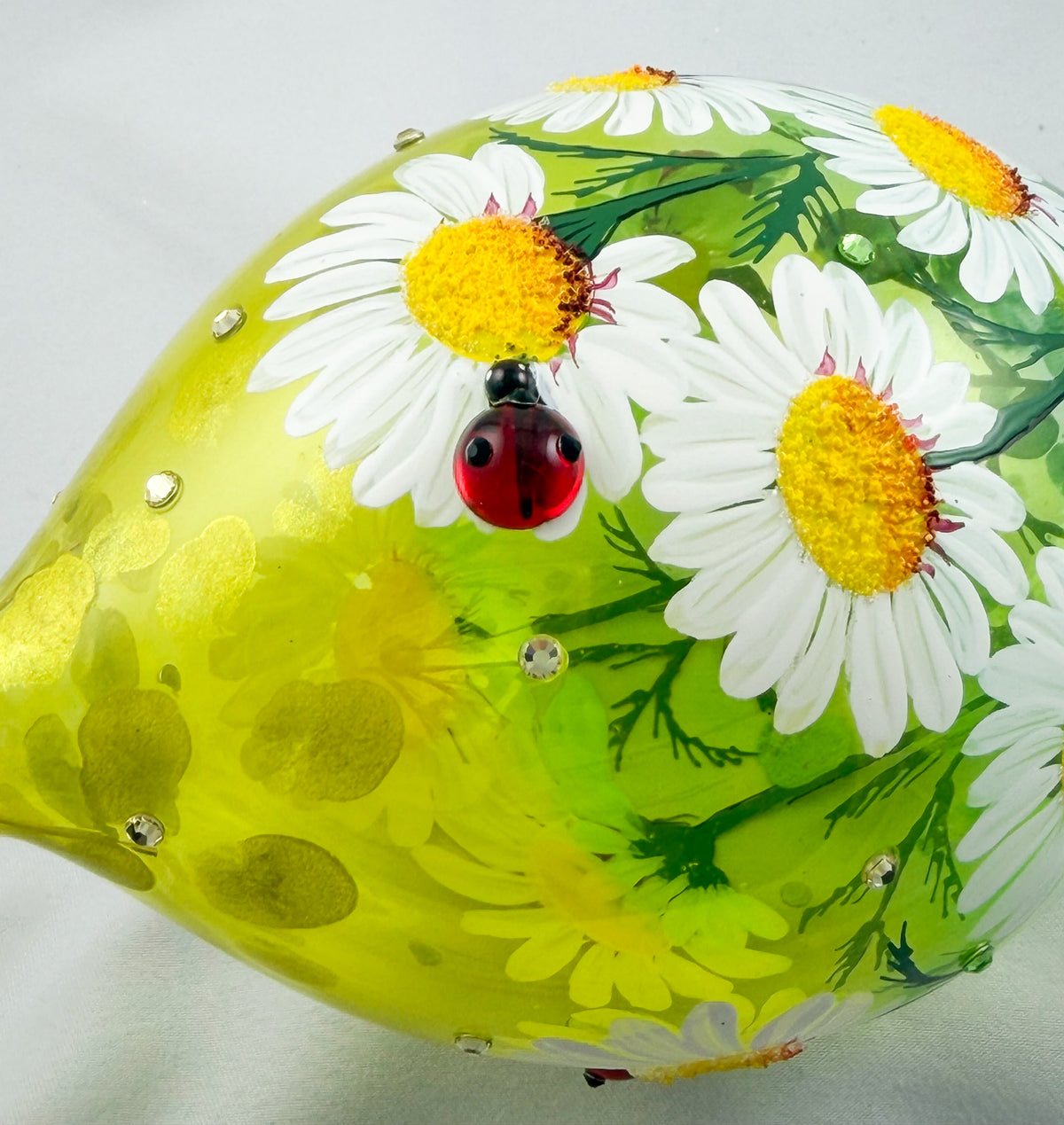 Grosse Tropfenform mit Gänseblümchen, Margeriten-Blüten und Marien-Käfer Applikationen, GlitterLab