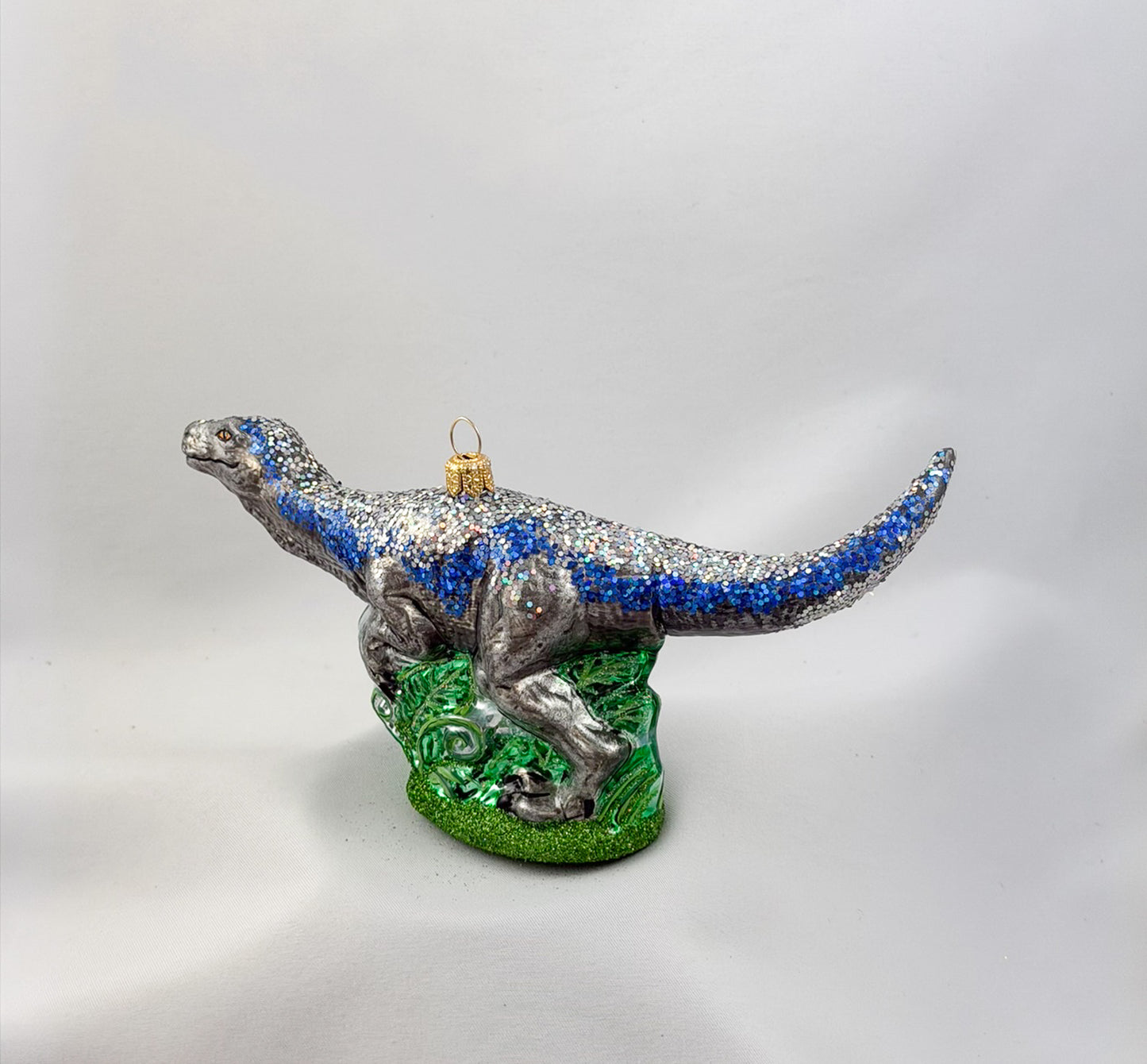 Velociraptor dinosaur