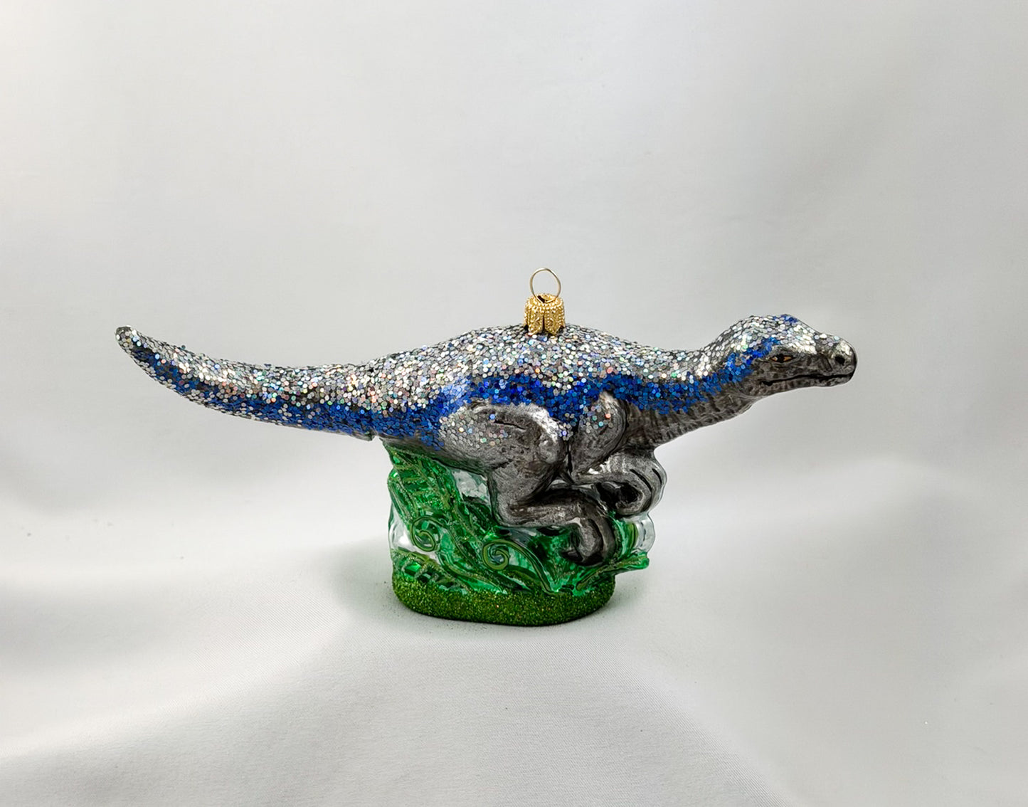 Velociraptor dinosaur