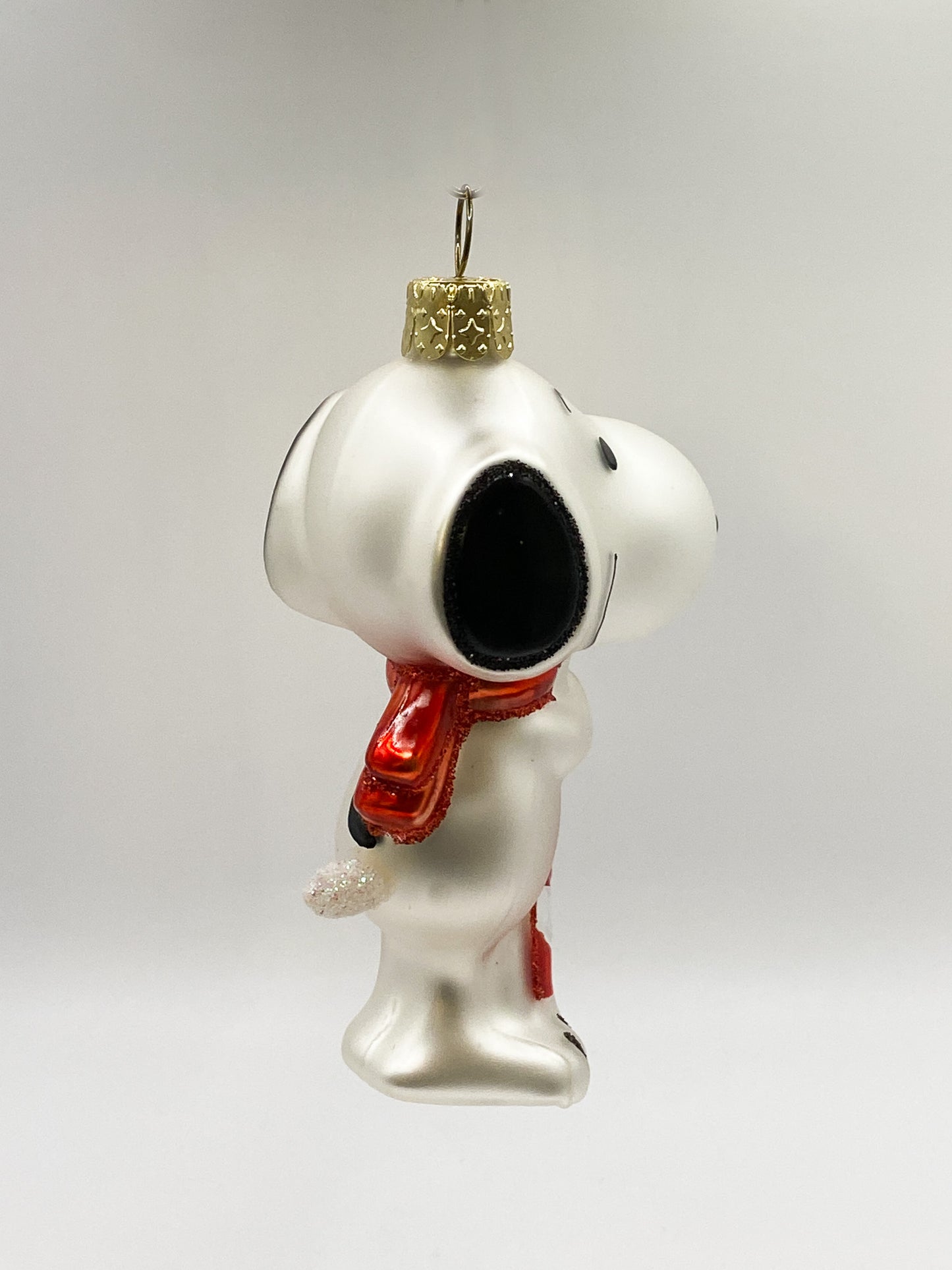 Snoopy loves his candy cane