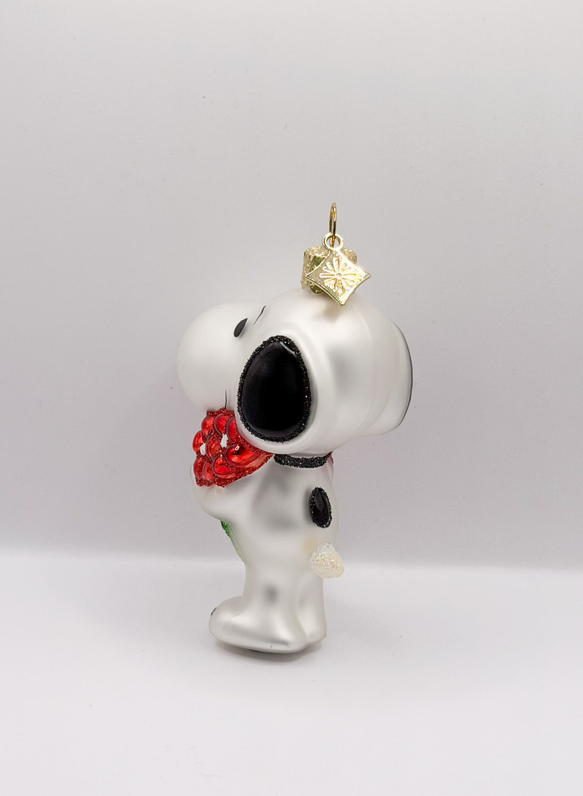 Snoopy bringt einen grossen Blumen-Strauss