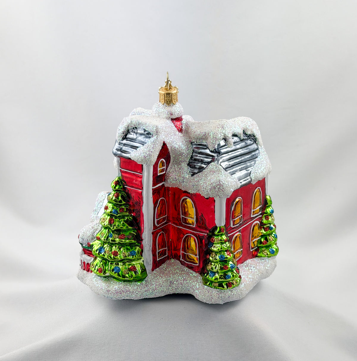 Weihnachtlich geschmückte Villa