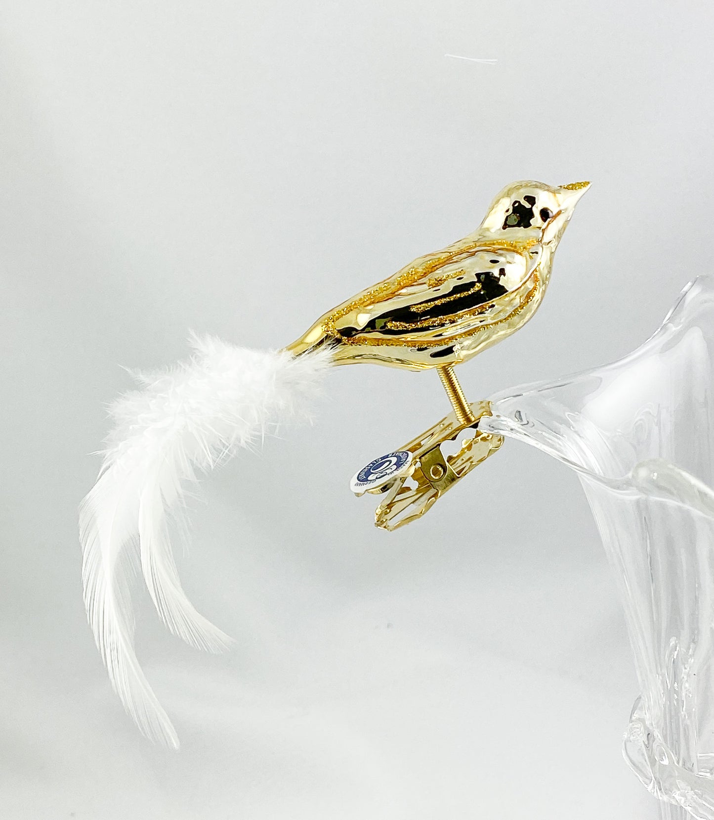 Goldenes Weihnachtsvögeli mit weisser Naturfeder