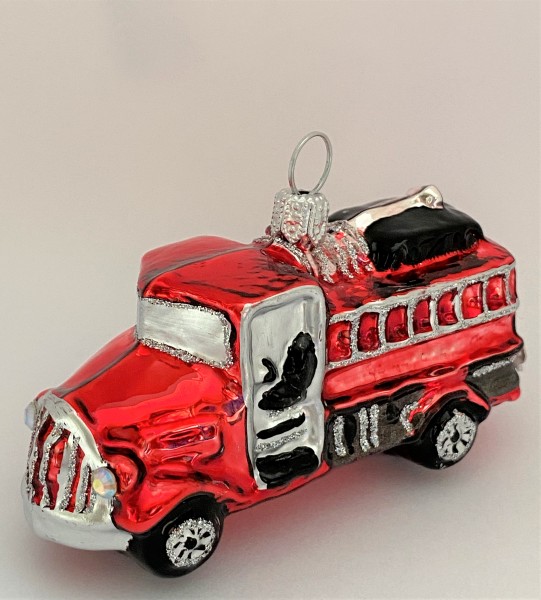 Kleines Oldtimer-Feuerwehrauto
