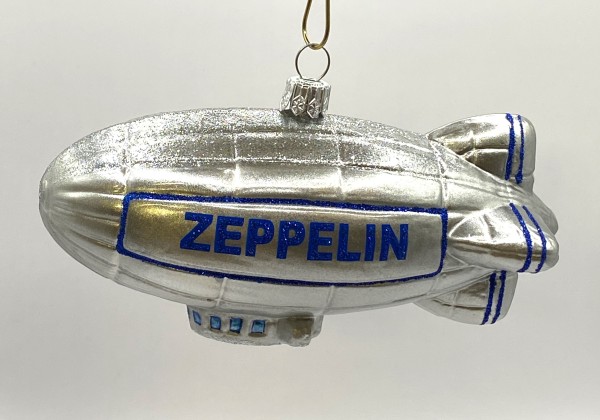 Zeppelin mit blauer Aufschrift