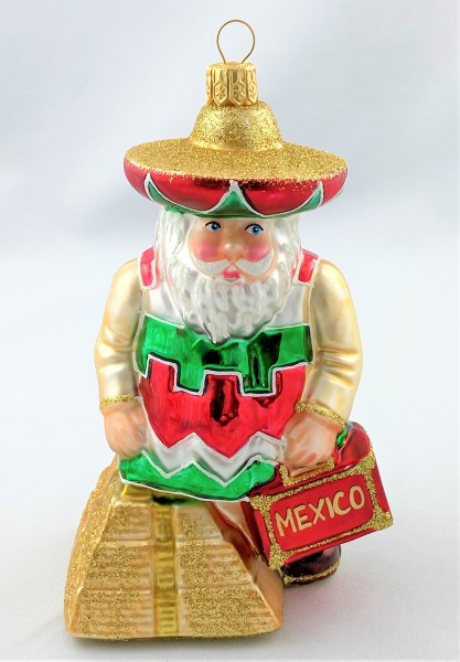 Santa mit der Teotihuacan Pyramide
