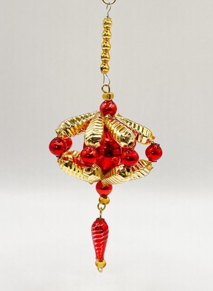Lampion in Rot und Gold mit Gablonzer Perlen