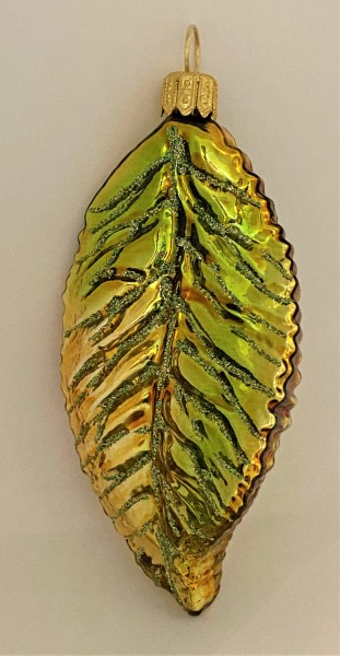 Gold-grünes Kirschbaum-Blatt