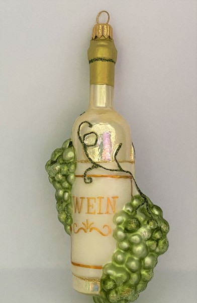 Weisswein - Flasche mit Trauben-Ranken verziert