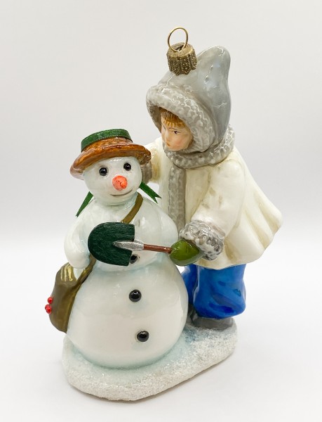 Das Kind gibt dem Schneemann seinen Strohhut, AtlasArt