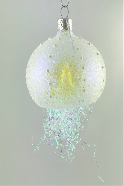 Qualle, Medusa transparent mit irisierendem Glimmer
